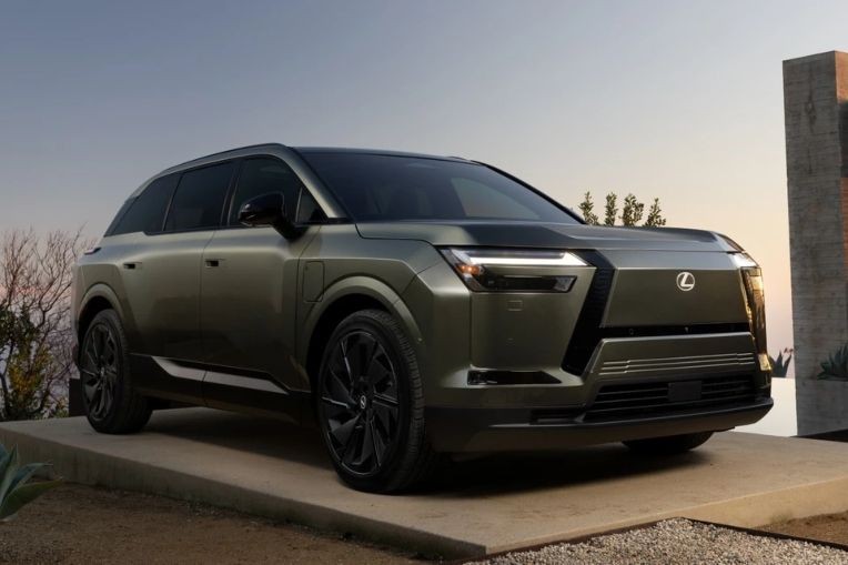 Lexus TZ ra mắt, SUV điện ba hàng ghế mở hướng đi mới cho xe sang Nhật Lexus TZ ra mắt, SUV điện ba hàng ghế mở hướng đi mới cho xe sang Nhật