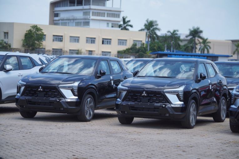Mitsubishi Xforce 2026 ra mắt, giá từ 605 triệu đồng, thêm bản Luxury Mitsubishi Xforce 2026 ra mắt, giá từ 605 triệu đồng, thêm bản Luxury