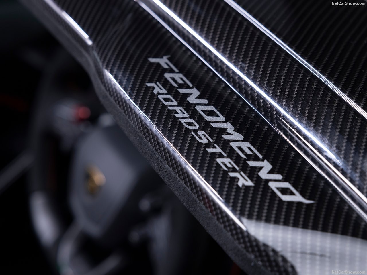 Lamborghini Fenomeno Roadster: Siêu xe mui trần phiên bản giới hạn trình làng Lamborghini Fenomeno Roadster: Siêu xe mui trần phiên bản giới hạn trình làng