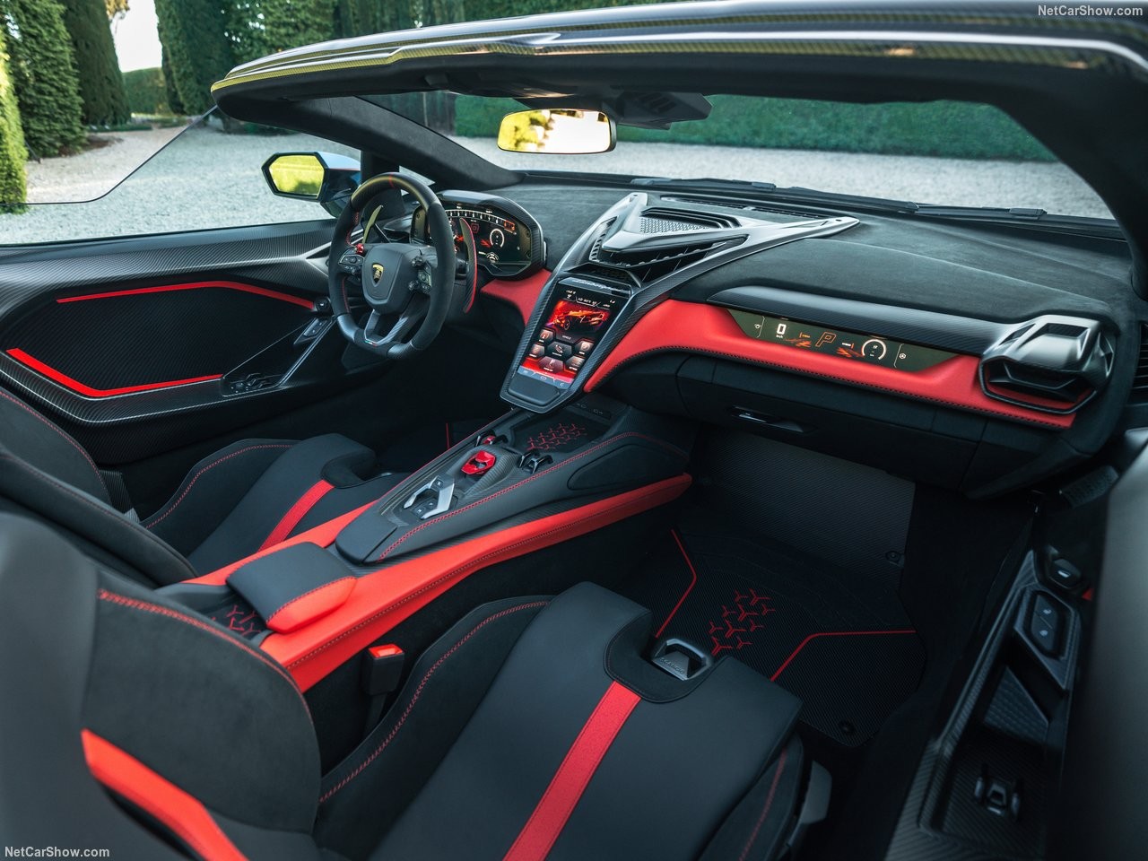 Lamborghini Fenomeno Roadster: Siêu xe mui trần phiên bản giới hạn trình làng Lamborghini Fenomeno Roadster: Siêu xe mui trần phiên bản giới hạn trình làng