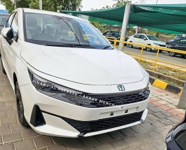 Honda City facelift 2026 lộ diện không che chắn