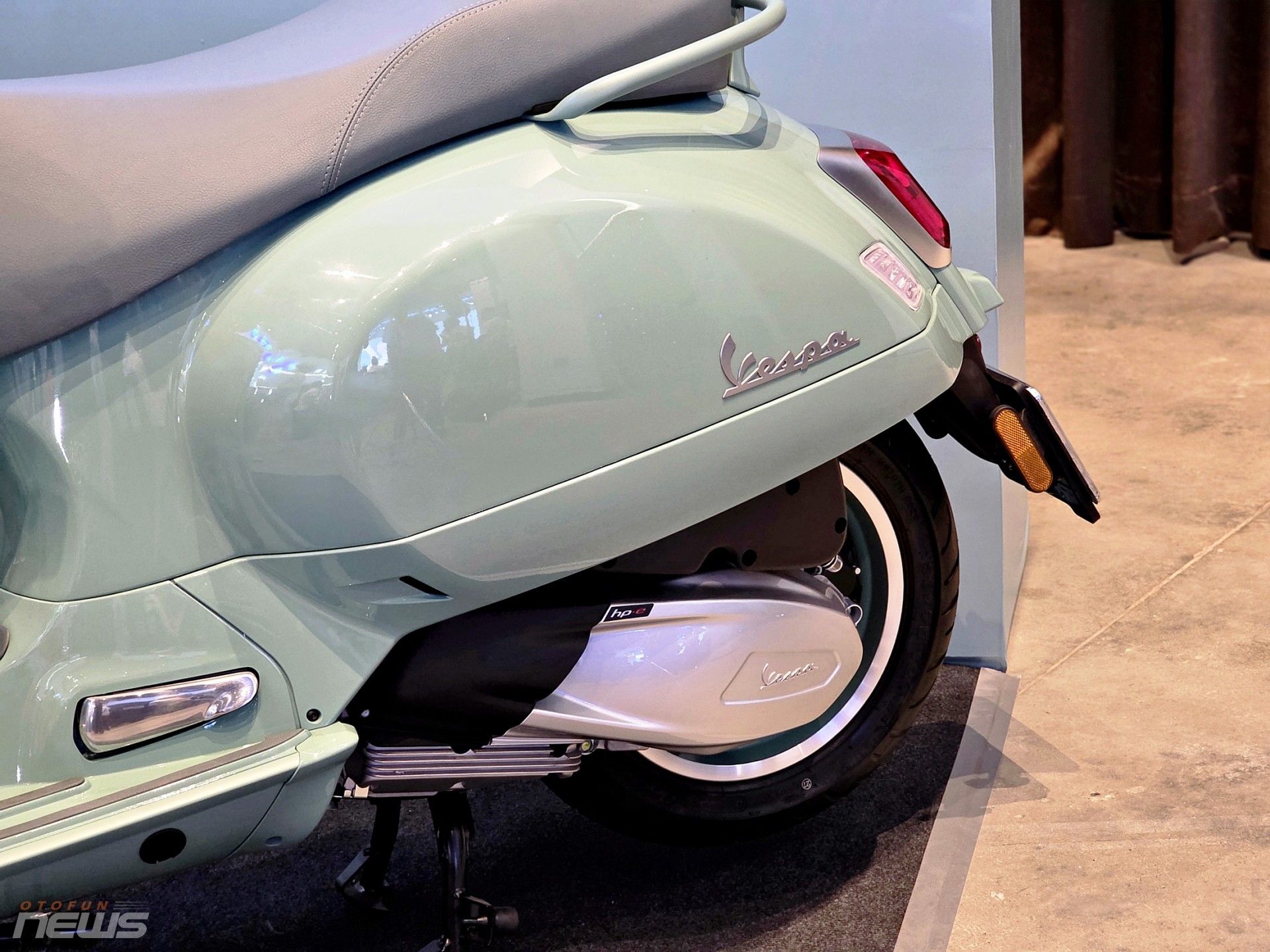 Bộ sưu tập Vespa 80 năm ra mắt, thêm bản Sprint 180 mới Bộ sưu tập Vespa 80 năm ra mắt, thêm bản Sprint 180 mới