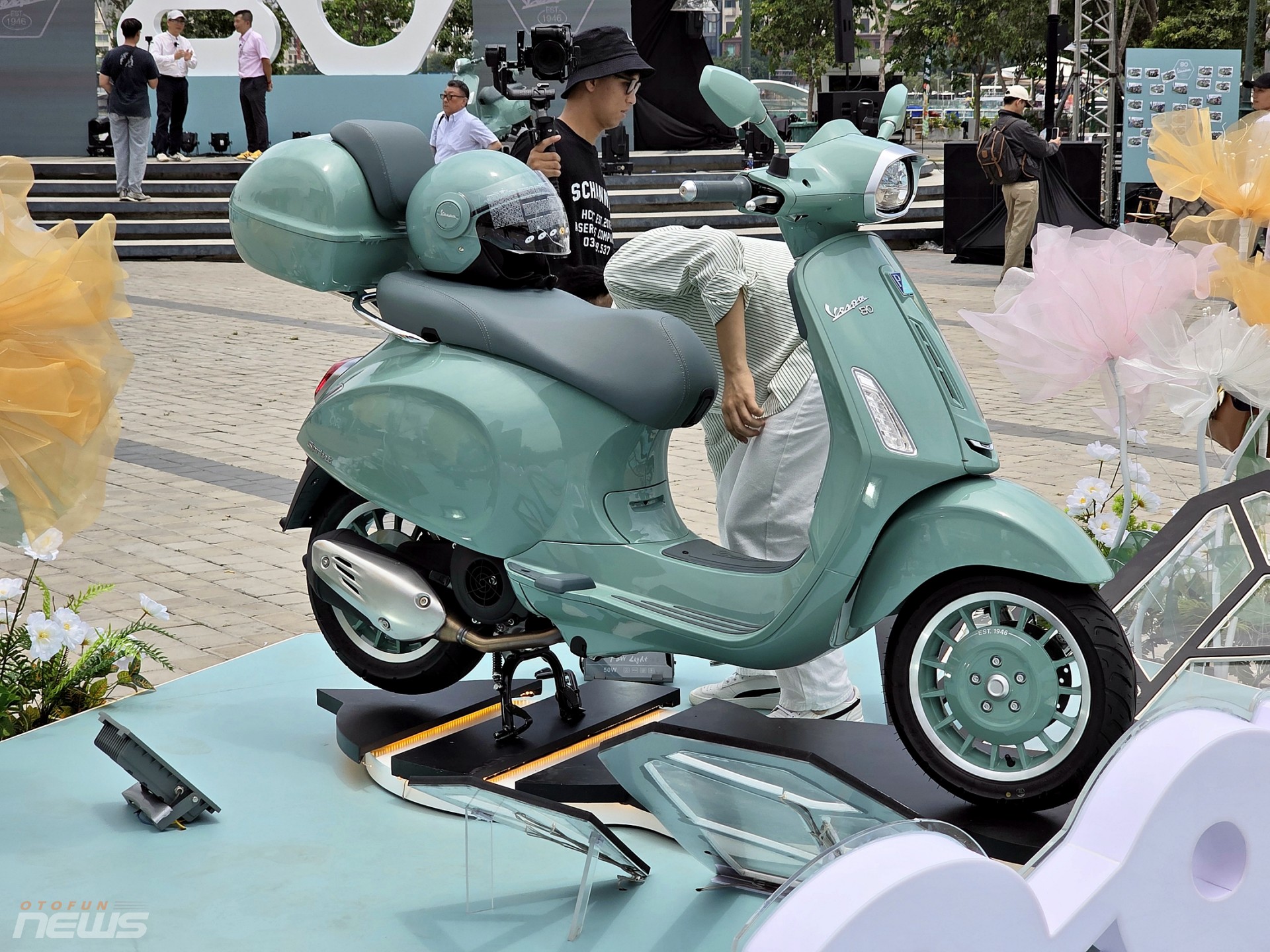 Bộ sưu tập Vespa 80 năm ra mắt, thêm bản Sprint 180 mới Bộ sưu tập Vespa 80 năm ra mắt, thêm bản Sprint 180 mới