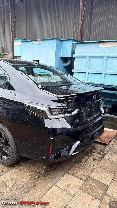 Honda City 2026 facelift lộ nội thất không che, màn hình lớn, phanh tay cơ Honda City 2026 facelift lộ nội thất không che, màn hình lớn, phanh tay cơ