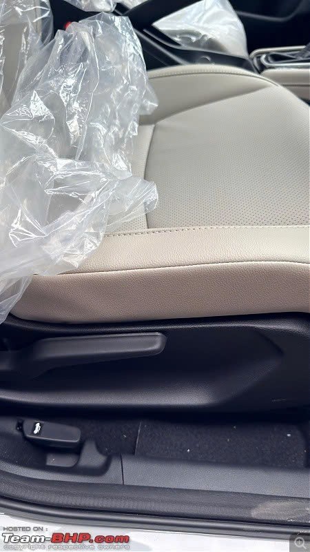 Honda City 2026 facelift lộ nội thất không che, màn hình lớn, phanh tay cơ Honda City 2026 facelift lộ nội thất không che, màn hình lớn, phanh tay cơ