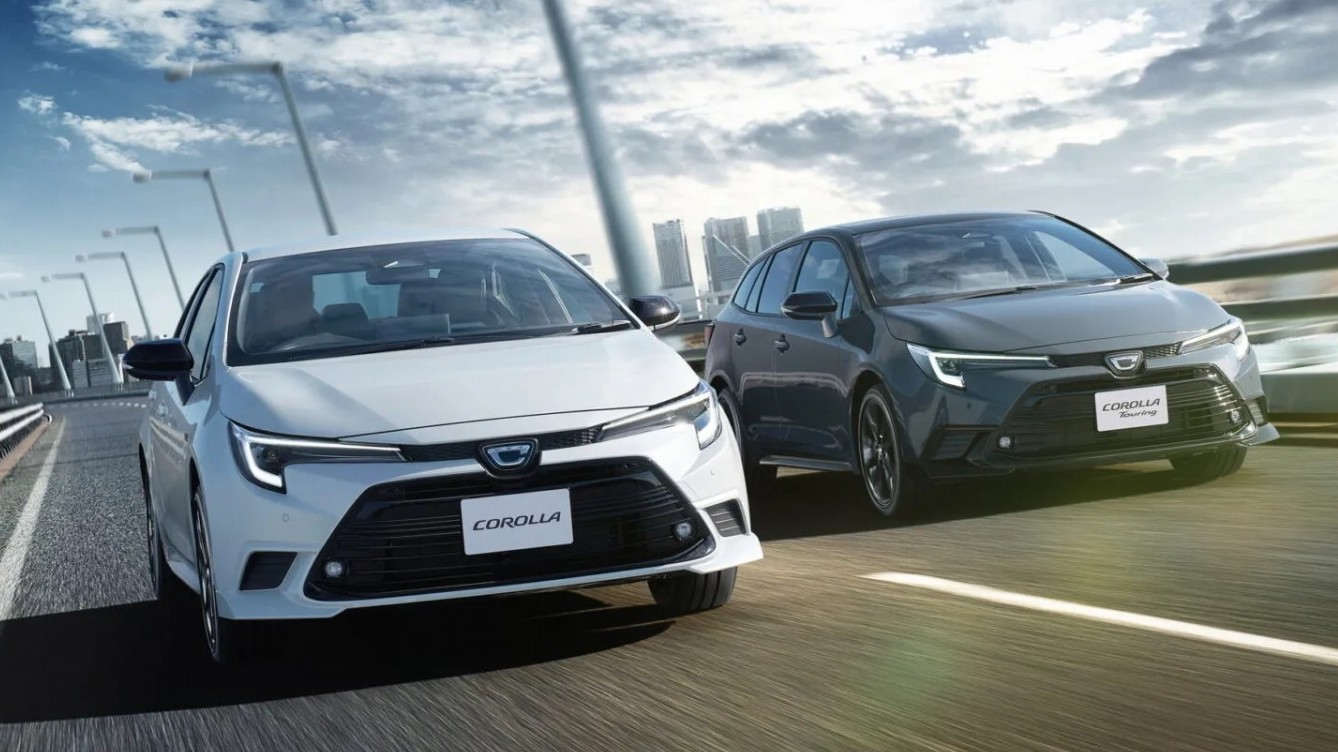 Toyota Corolla ra mắt bản kỷ niệm 60 năm, giá từ khoảng 535 triệu đồng tại Nhật Bản