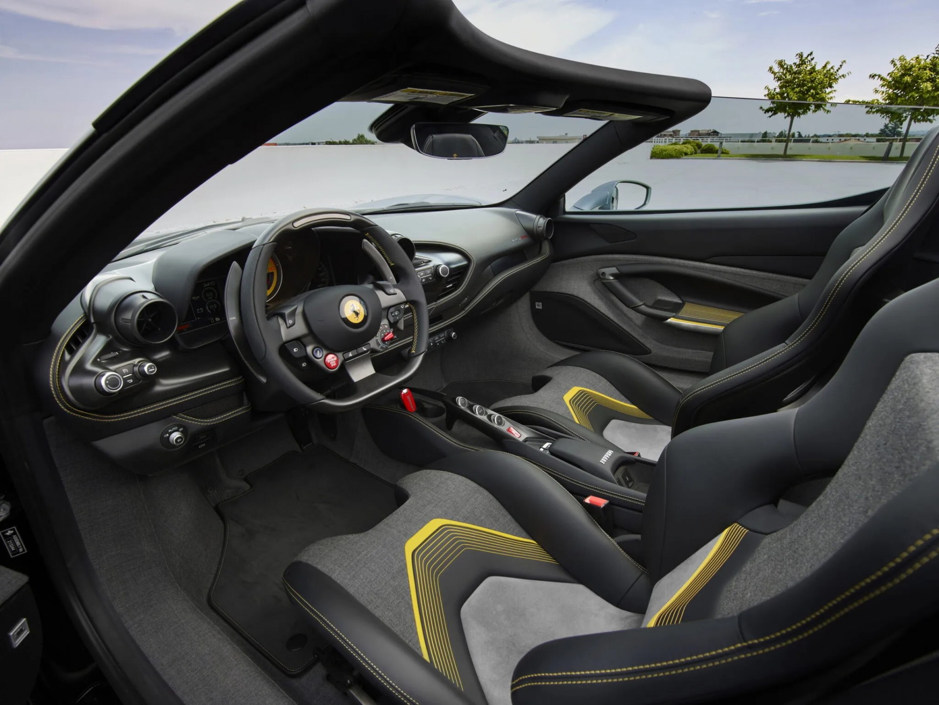 Ferrari HC25 ra mắt: Siêu xe độc bản tri ân kỷ nguyên V8 không hybrid của hãng Ý Nội thất của Ferrari HC25