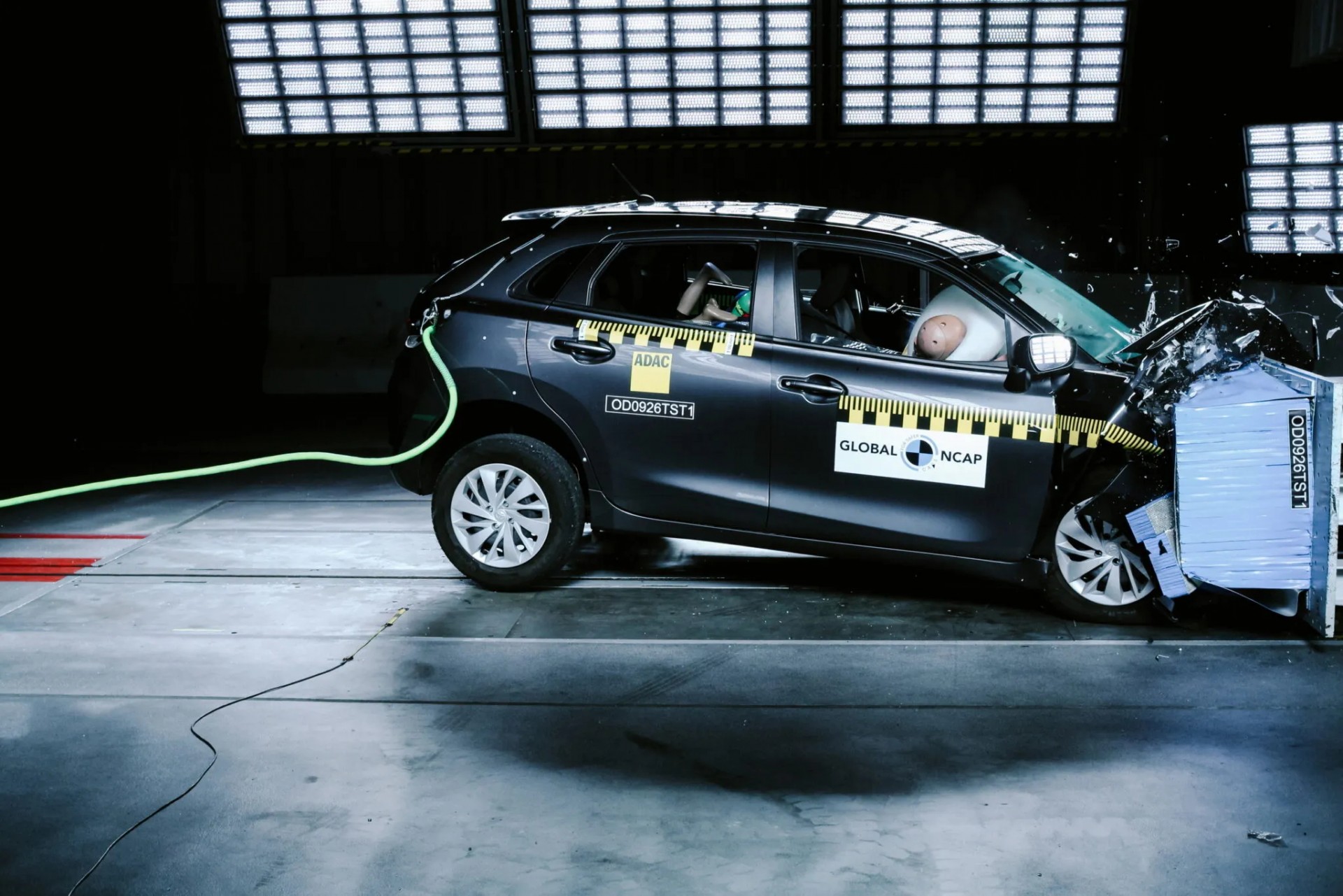 Mẫu Toyota này vừa nhận 0 sao an toàn trong thử nghiệm va chạm của Global NCAP Hình ảnh Toyota Starlet thử nghiệm va chạm bởi Global NCAP
