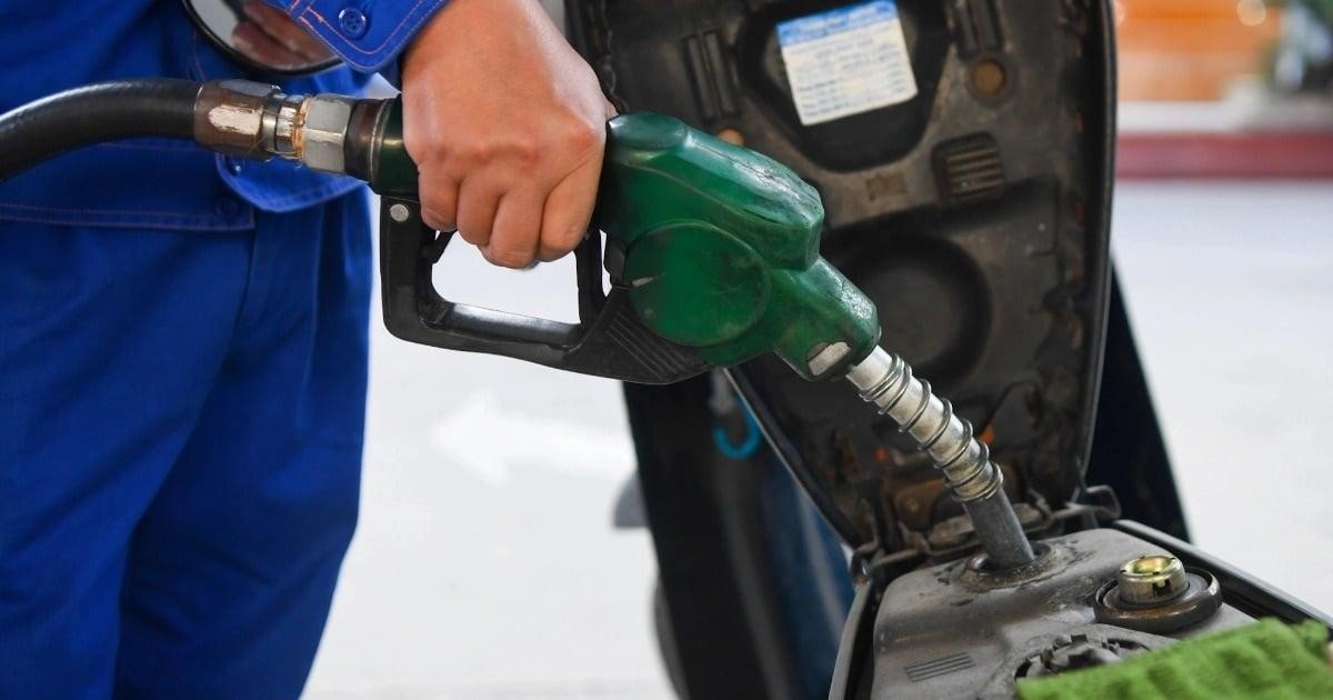 Vì sao có ô tô đổ xăng E10 thì hiện đèn “Check Engine”? Vì sao có ô tô đổ xăng E10 thì hiện đèn “Check Engine”
