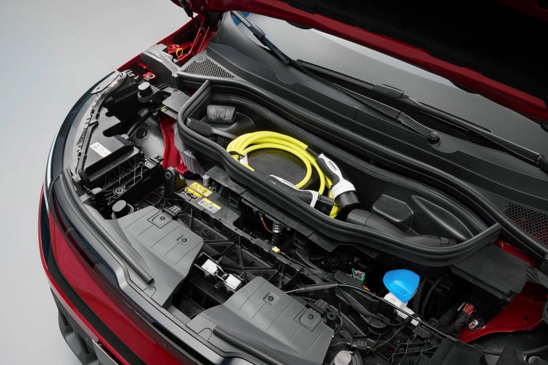 SUV điện nhỏ con mà thực dụng Skoda Epiq 2026 bắt đầu cho đặt hàng Khoang động cơ của Skoda Epiq 2026