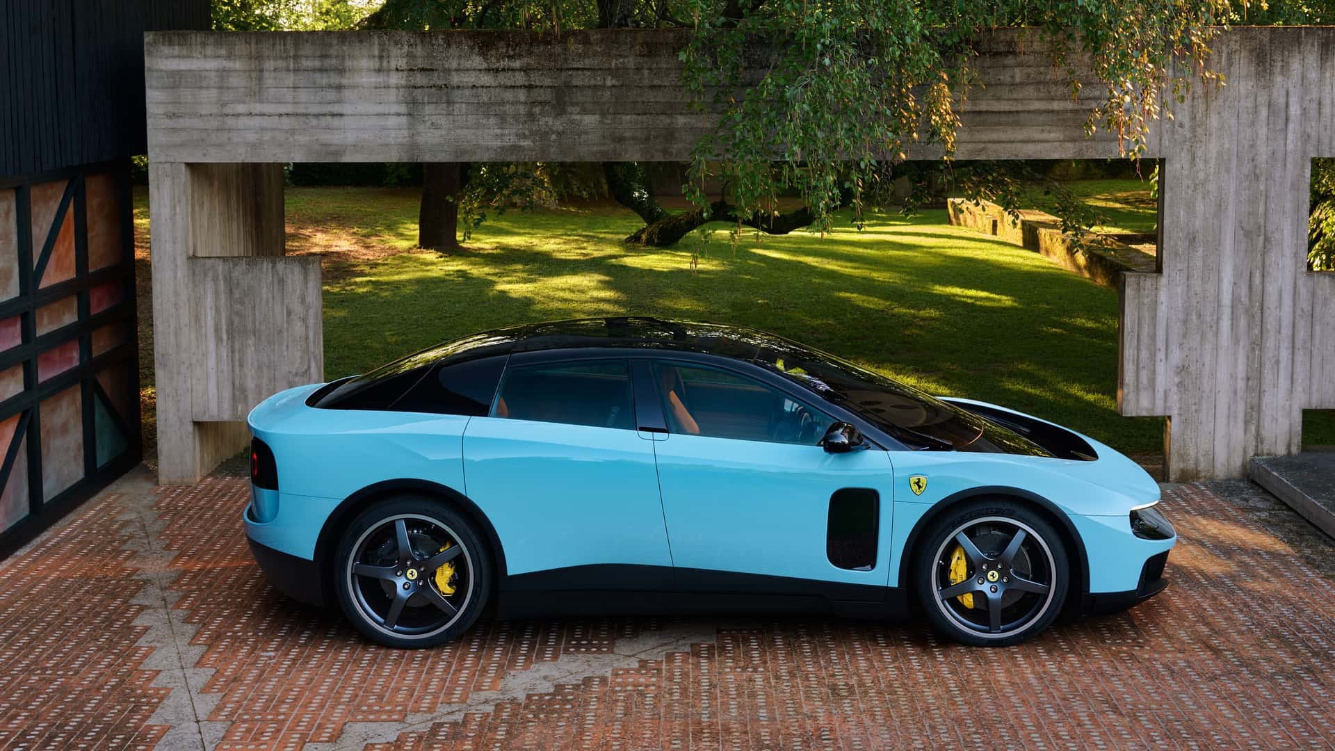 Ferrari Luce ra mắt: Phép thử lớn của Ferrari với xe điện hạng sang Ferrari Luce ra mắt: Phép thử lớn của Ferrari với xe điện hạng sang
