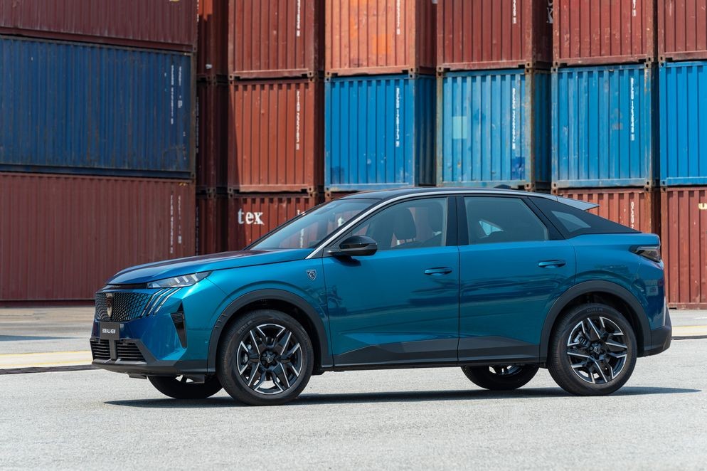 Peugeot 3008 và 5008 mới ra mắt, nâng cấp về công nghệ và tăng giá bán Peugeot 3008 và 5008 mới ra mắt, nâng cấp về công nghệ và tăng giá bán