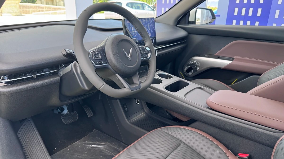 VinFast VF MPV7 nhận lời khen từ truyền thông Philippines sau khi lái thử tận tay VinFast VF MPV7 nhận lời khen từ truyền thông Philippines sau khi lái thử tận tay