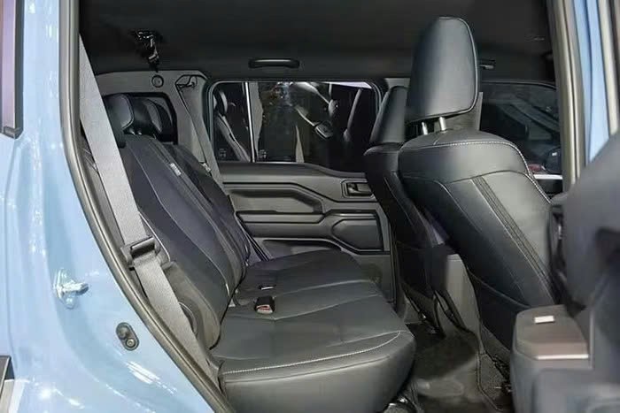 Toyota Land Cruiser FJ sắp bán tại Việt Nam, khoảng từ 1,19 tỷ đồng Toyota Land Cruiser FJ sắp bán tại Việt Nam, khoảng từ 1,19 tỷ đồng