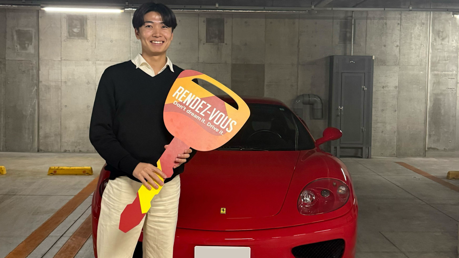 Gen Z Nhật Bản tìm ra cách theo đuổi "giấc mơ lái Ferrari" mà không cần mua xe