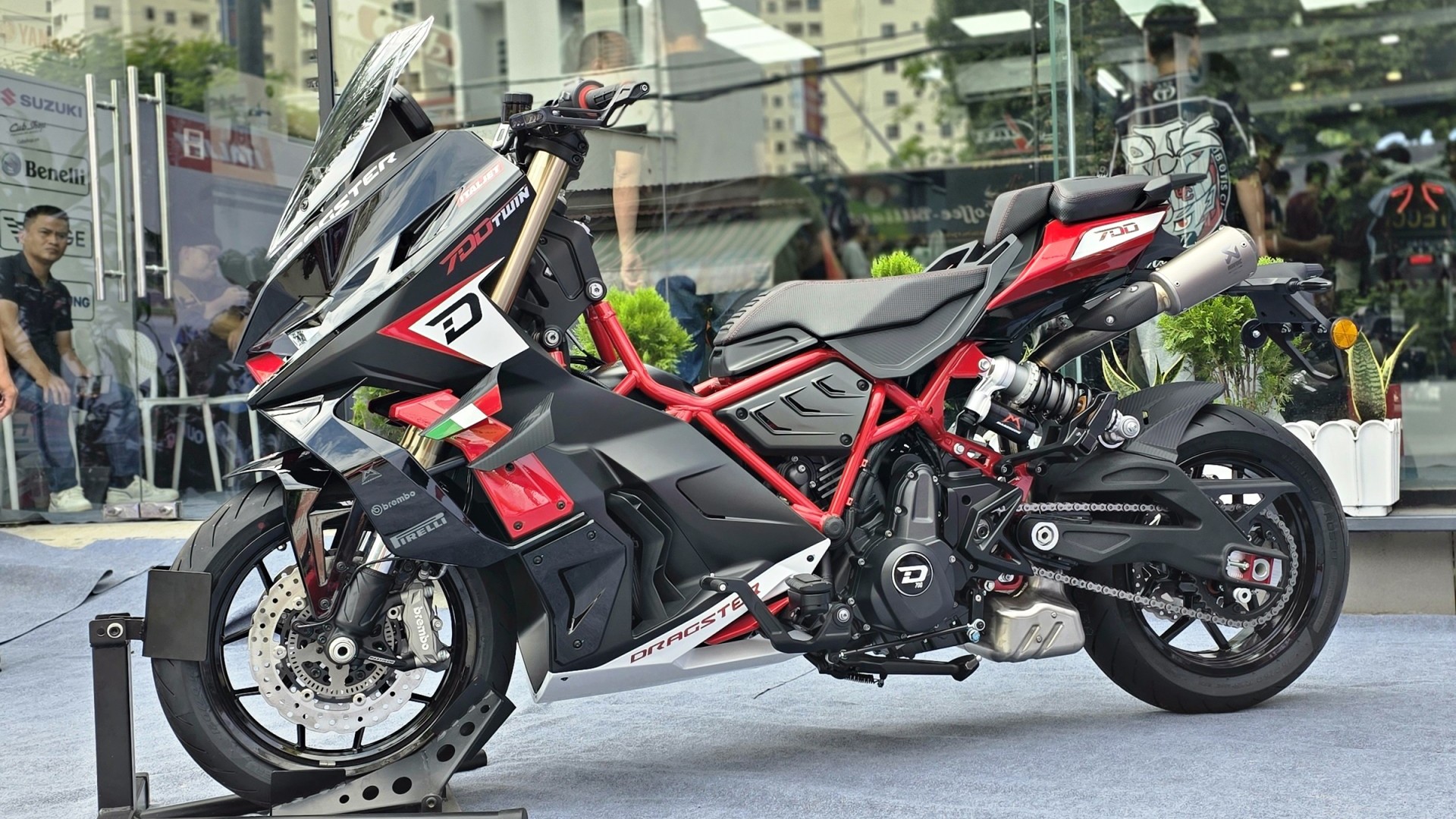 Italjet Dragster 700 Twin về Việt Nam với số lượng 25 xe, giá 428 triệu đồng
