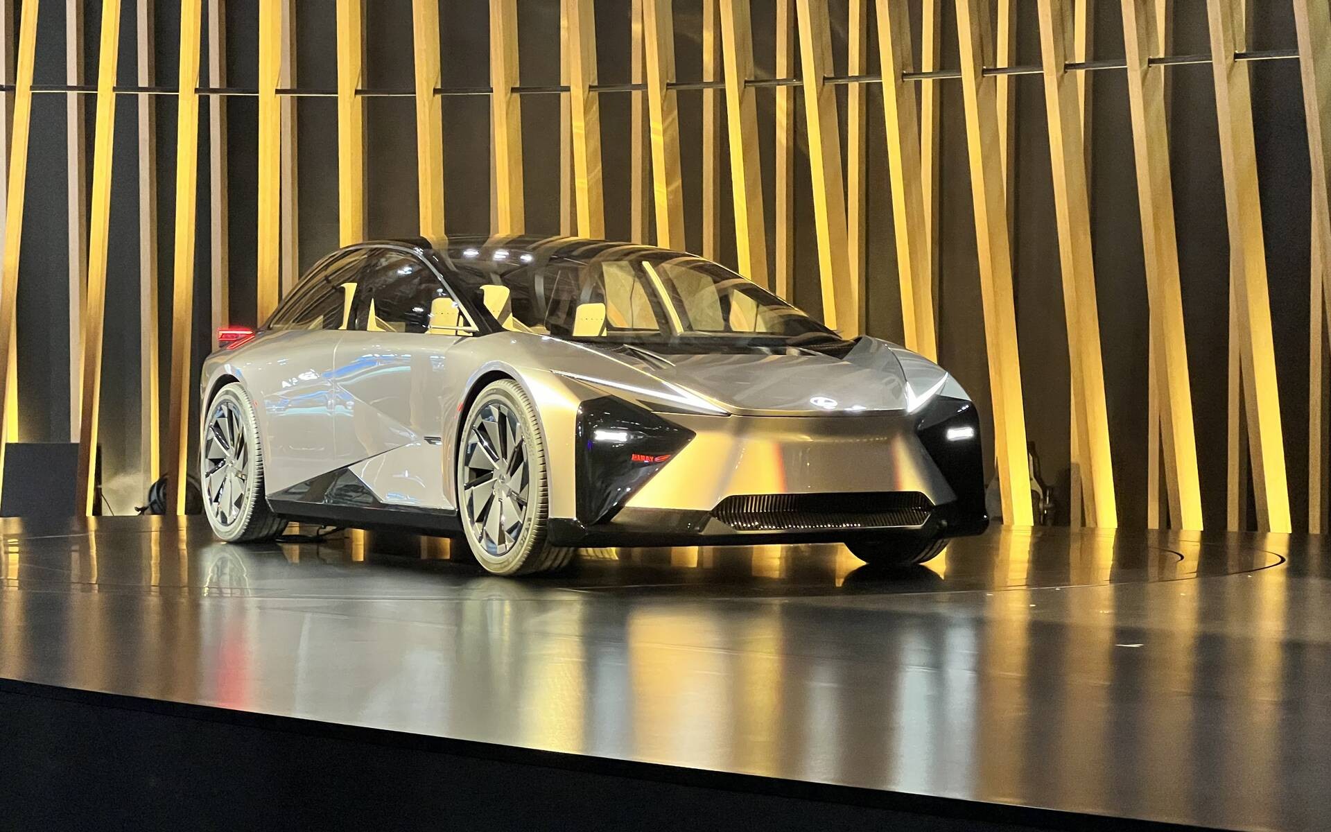 Lexus hủy sedan điện kế nhiệm IS, dấu hiệu thị trường xe điện hạng sang đang đổi nhịp Lexus hủy sedan điện kế nhiệm IS, dấu hiệu thị trường xe điện hạng sang đang đổi nhịp