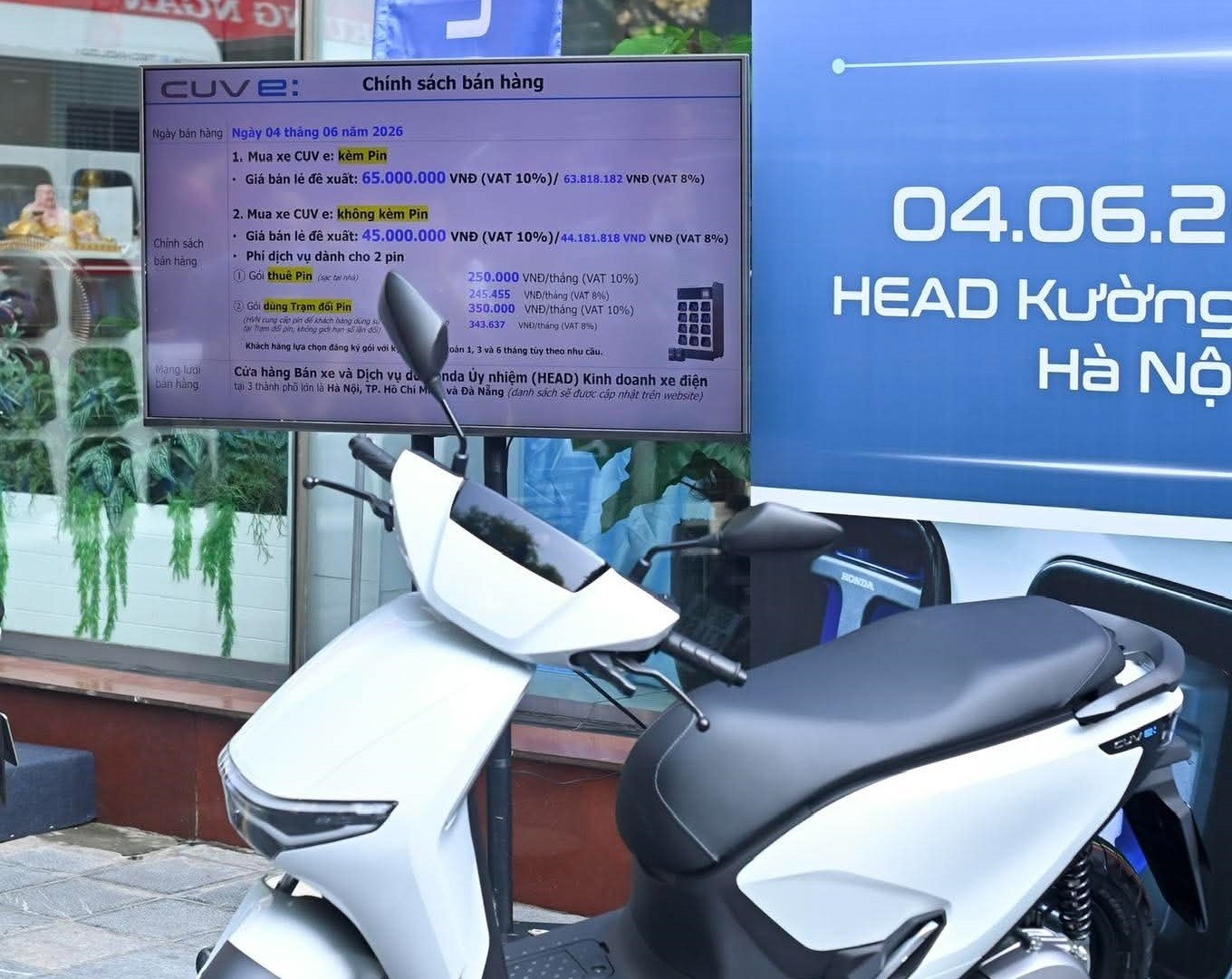 Honda Việt Nam chơi lớn: Ra mắt UC3 và CUV e: kèm trạm đổi pin, có gì để cạnh tranh? Honda Việt Nam chơi lớn: Ra mắt UC3 và CUV e: kèm trạm đổi pin, có gì để cạnh tranh?