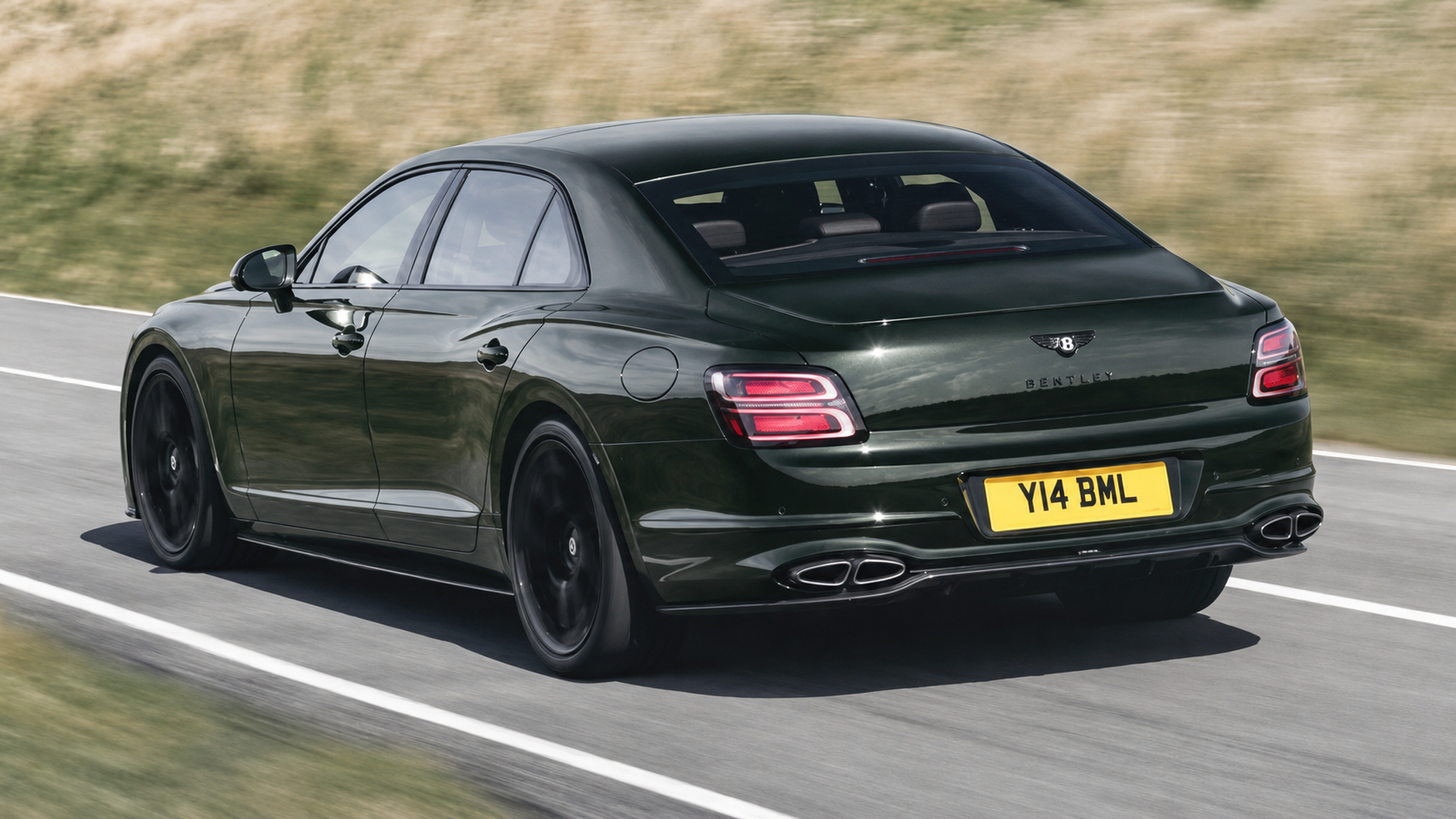 Bentley Flying Spur 2026 đổi thiết kế, dùng động cơ hybrid V8 Bentley Flying Spur 2026 đổi thiết kế, dùng động cơ hybrid V8