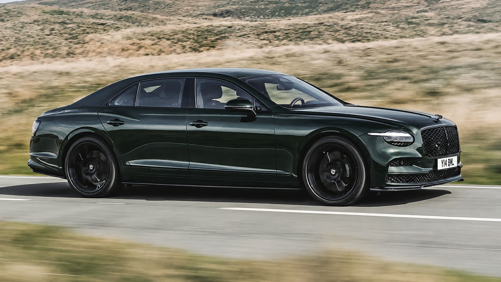 Bentley Flying Spur 2026 đổi thiết kế, dùng động cơ hybrid V8 Bentley Flying Spur 2026 đổi thiết kế, dùng động cơ hybrid V8