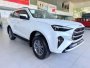 Isuzu mu-X xả kho giảm giá tới 115 triệu đồng tại đại lý
