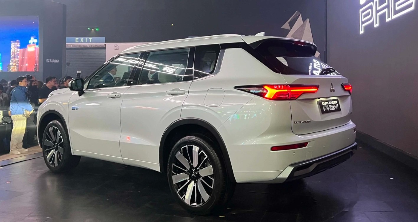 Mitsubishi Outlander PHEV 2026 ra mắt Đông Nam Á, liệu có về Việt Nam? Mitsubishi Outlander PHEV 2026 ra mắt Đông Nam Á, liệu có về Việt Nam?