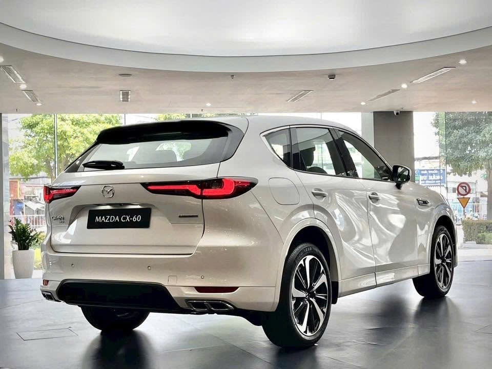 Đại lý nhận cọc Mazda CX-60 tại Việt Nam, giá dự kiến 1,8 tỷ Đại lý nhận cọc Mazda CX-60 tại Việt Nam, giá dự kiến 1,8 tỷ