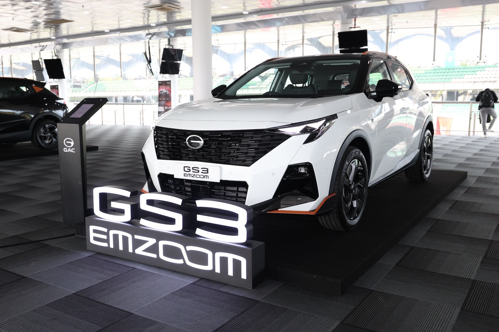 Chạy thử xe GAC tại Sepang: Hai vòng trên đường đua F1 cũ phơi bày điều gì về một chiếc SUV?