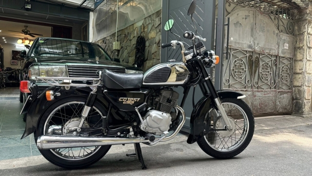 Xe máy cổ Honda CD125T Benly hơn 40 năm tuổi giá 275 triệu, đắt ngang SH 350i