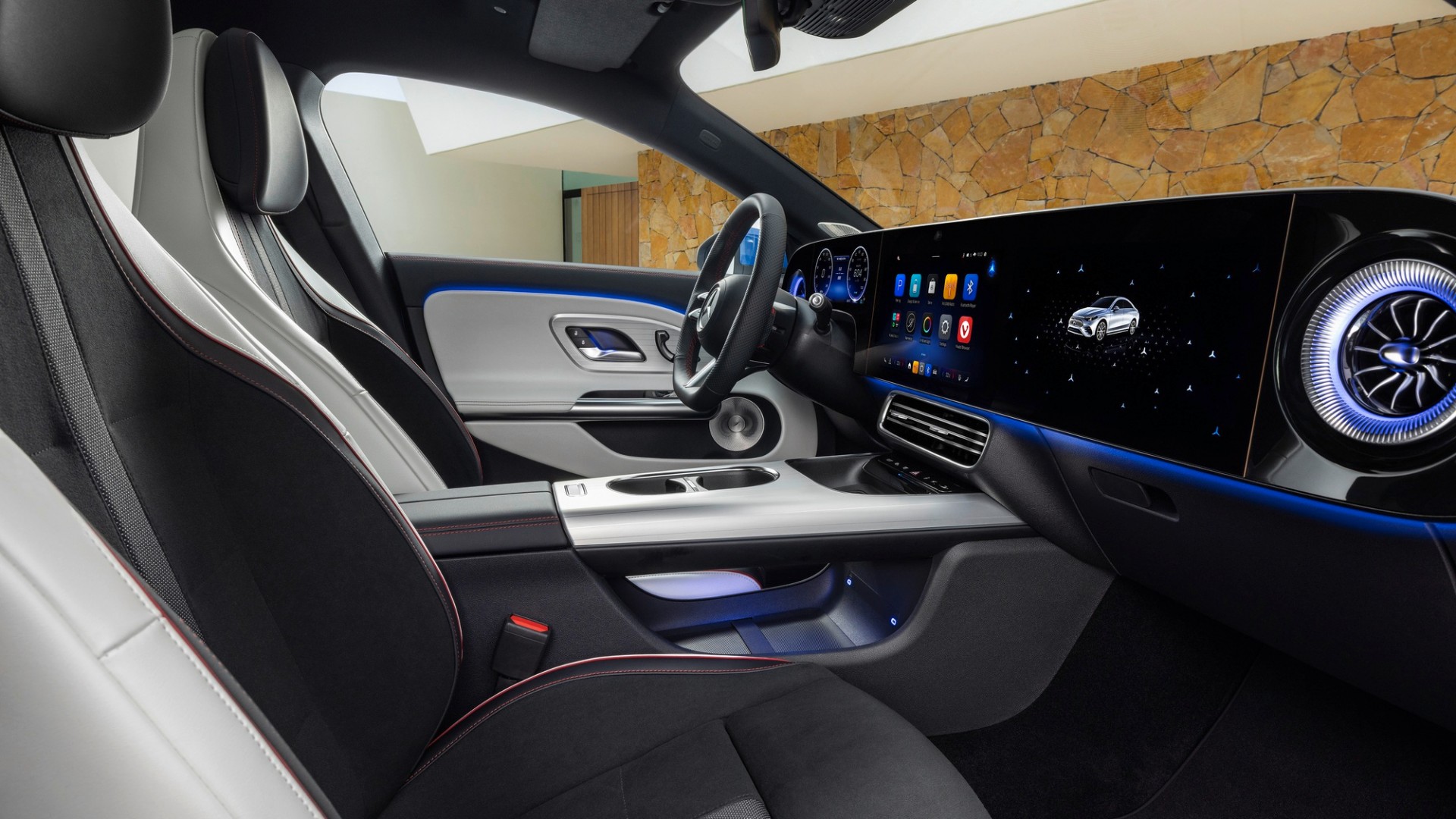 Mercedes-Benz CLA 200 EV sắp về Việt Nam, giá dưới 1,7 tỷ, sạc nhanh 10 phút đi 300 km Mercedes-Benz CLA 200 EV sắp về Việt Nam, giá dưới 1,7 tỷ, sạc nhanh 10 phút đi 300 km