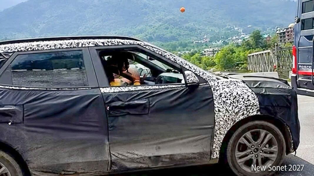 Kia Sonet, Hyundai Creta đời mới cùng lộ diện trên đường Kia Sonet, Hyundai Creta đời mới cùng lộ diện trên đường