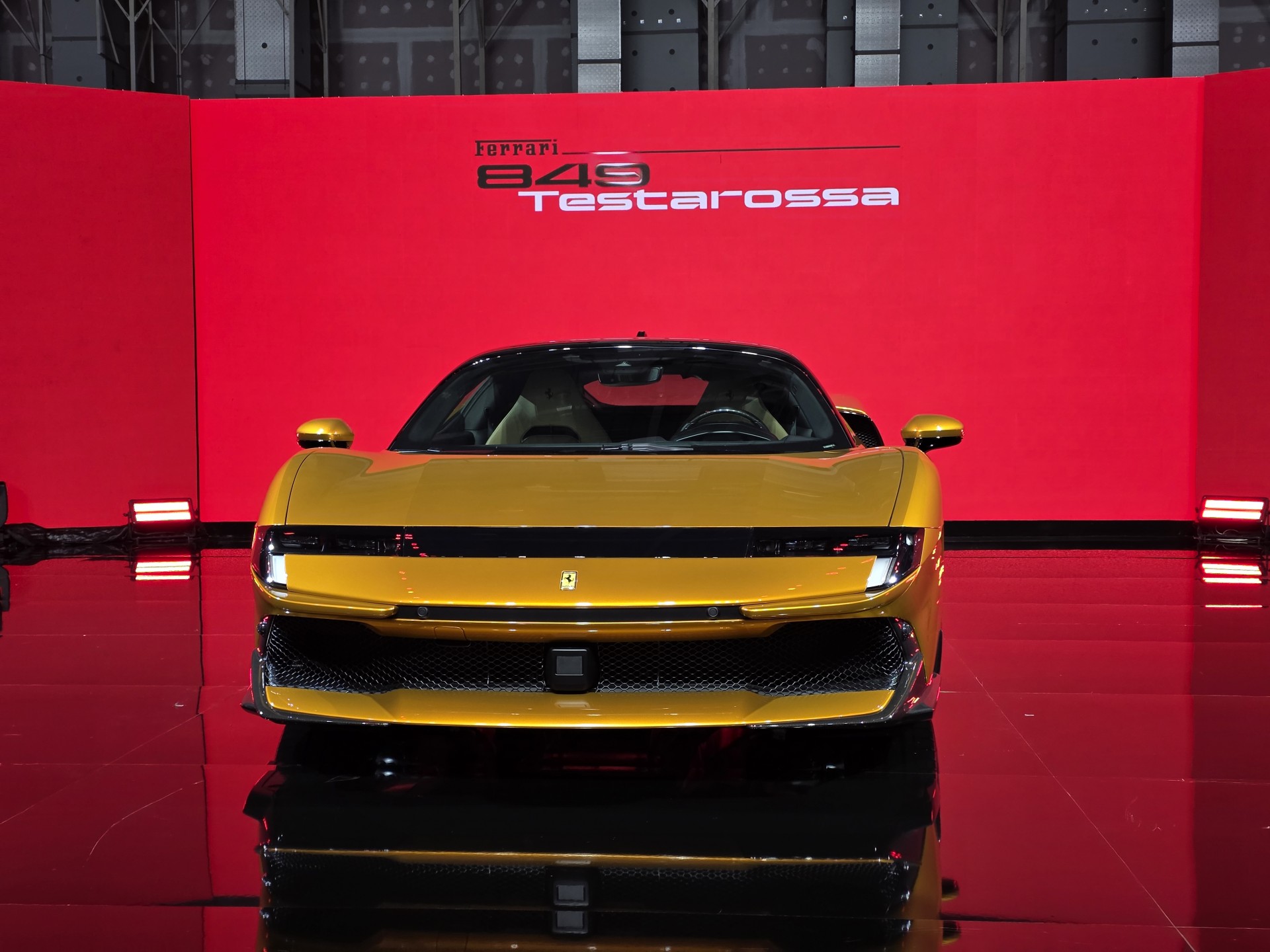 Ferrari 849 Testarossa có gì đặc biệt ngoài sức mạnh hơn 1.000 mã lực? Ferrari 849 Testarossa có gì đặc biệt ngoài sức mạnh hơn 1.000 mã lực?
