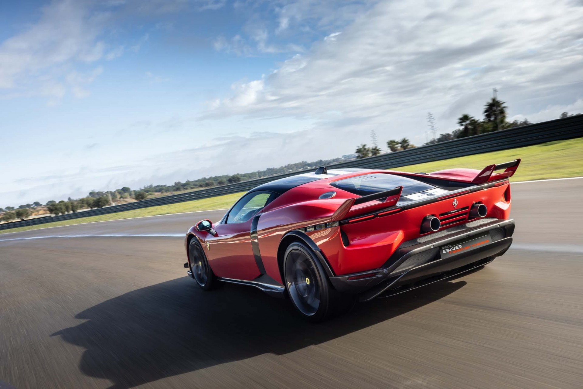 Ferrari 849 Testarossa có gì đặc biệt ngoài sức mạnh hơn 1.000 mã lực? Ferrari 849 Testarossa có gì đặc biệt ngoài sức mạnh hơn 1.000 mã lực?
