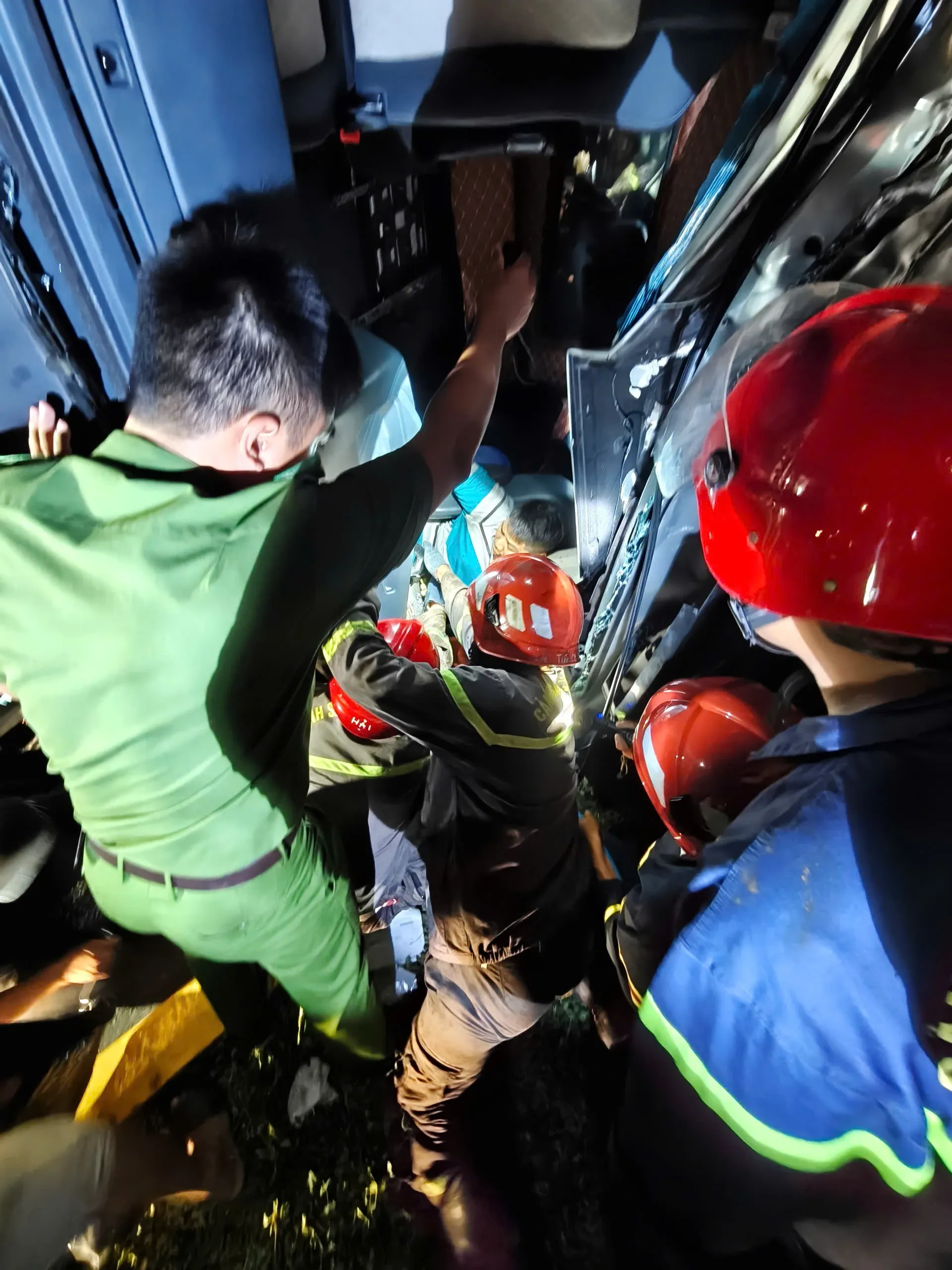 Tổng hợp tin tức tai nạn giao thông mới nhất ngày hôm nay 19/6/2026 Tổng hợp tin tức tai nạn giao thông mới nhất ngày hôm nay 19/6/2026