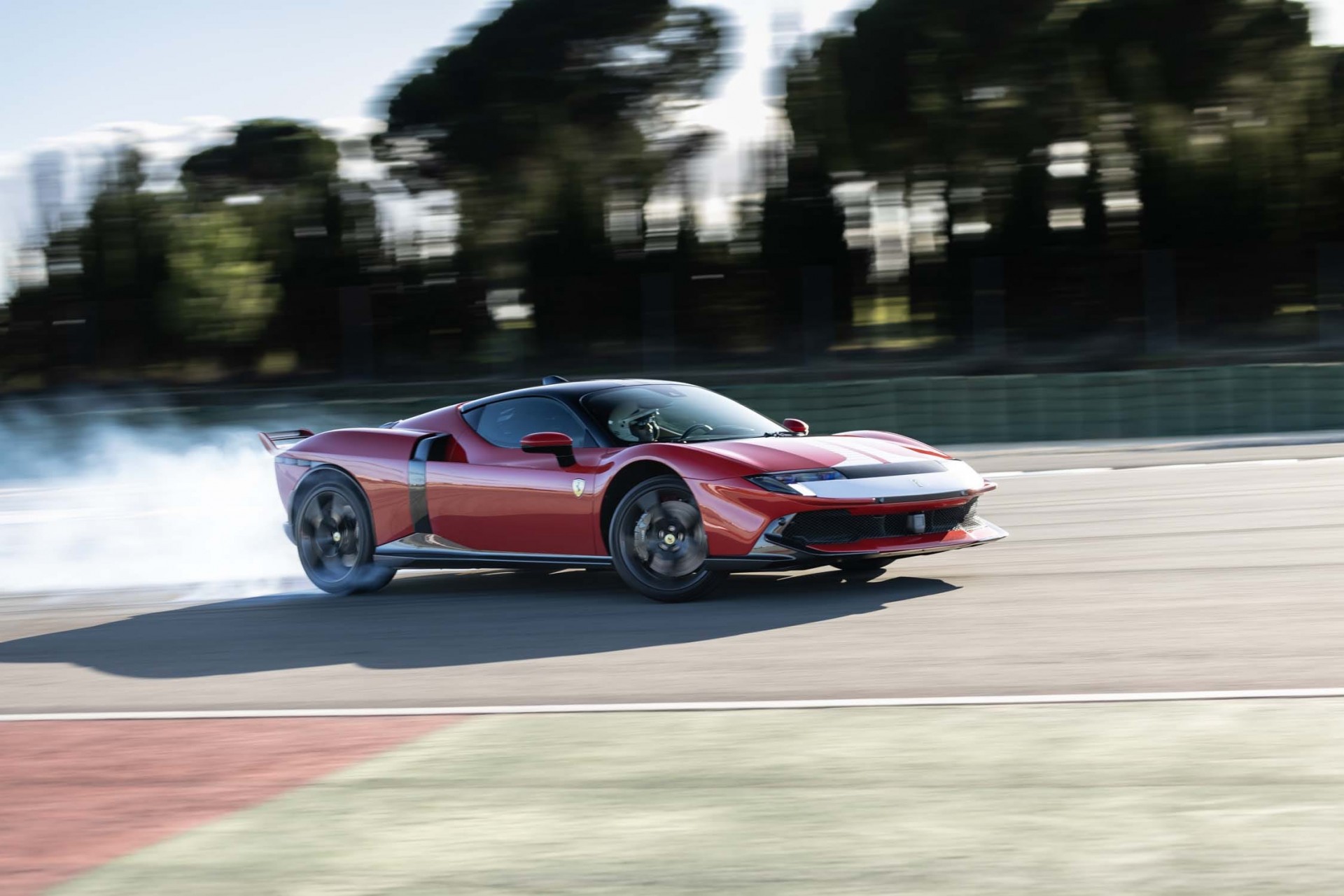 Ferrari 849 Testarossa có gì đặc biệt ngoài sức mạnh hơn 1.000 mã lực? Ferrari 849 Testarossa có gì đặc biệt ngoài sức mạnh hơn 1.000 mã lực?