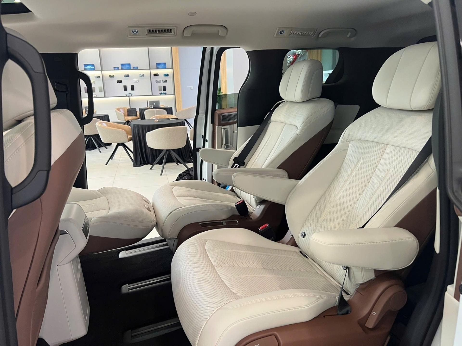 BYD M9 - Chuẩn mực mới của MPV hạng sang trong kỷ nguyên giao thông xanh BYD M9 - Chuẩn mực mới của MPV hạng sang trong kỷ nguyên giao thông xanh