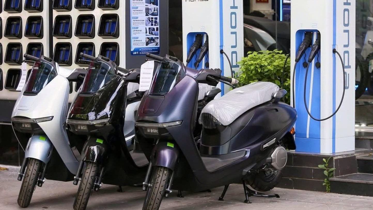 Honda Việt Nam bán hơn 172.000 xe máy và 2.000 ô tô trong tháng 6/2026