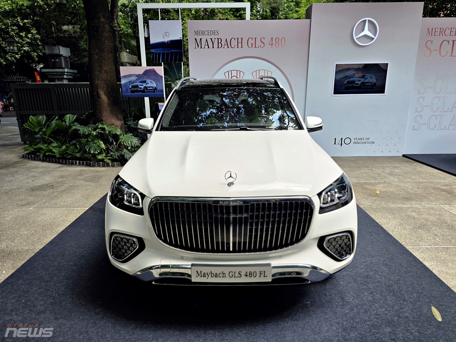Mercedes-Maybach GLS 480 Facelift tăng giá 200 triệu đồng, có gì mới? Mercedes-Maybach GLS 480 Facelift tăng giá 200 triệu đồng, có gì mới?