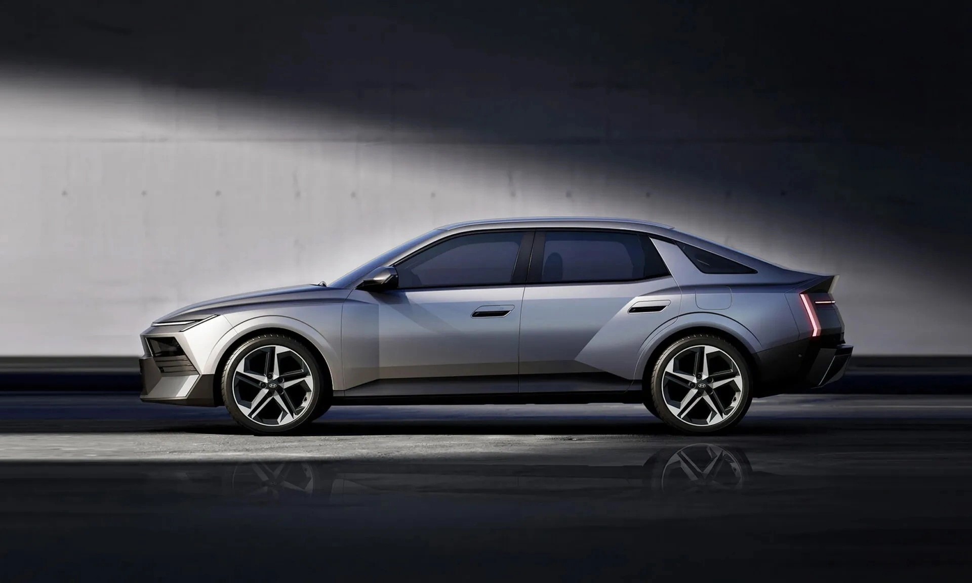 Lộ ảnh Hyundai Elantra đời mới, thiết kế trẻ hơn để đấu SUV đô thị Lộ ảnh Hyundai Elantra đời mới, thiết kế trẻ hơn để đấu SUV đô thị