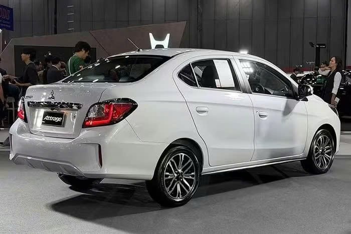 Cận cảnh Mitsubishi Attrage 2026 mới ra mắt Cận cảnh Mitsubishi Attrage 2026 mới ra mắt