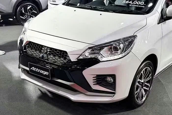 Cận cảnh Mitsubishi Attrage 2026 mới ra mắt Cận cảnh Mitsubishi Attrage 2026 mới ra mắt