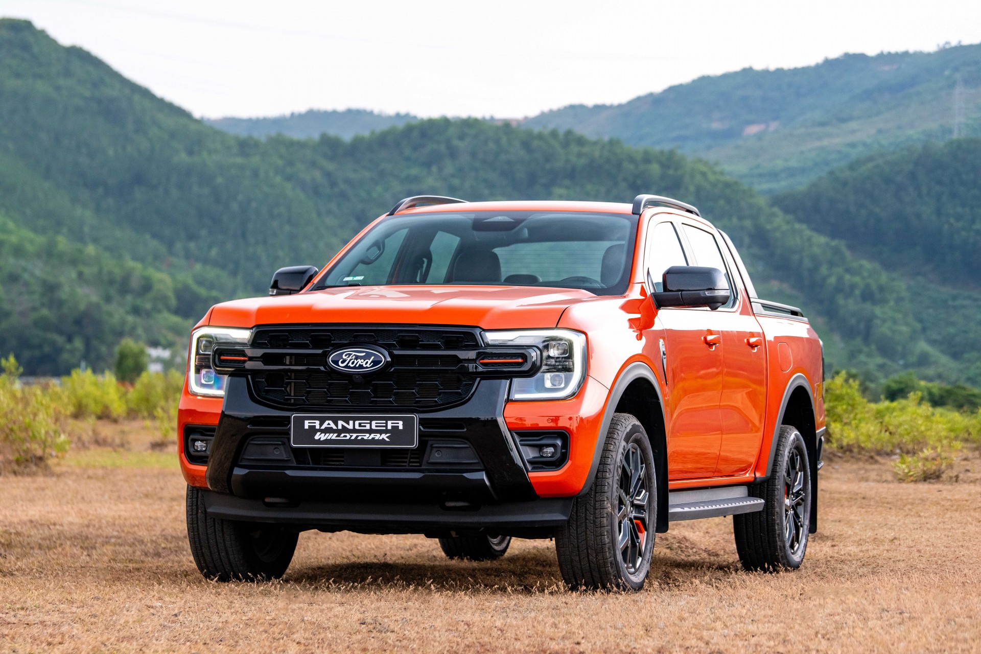 Ford Việt Nam ‘nâng tầm’ dải sản phẩm bán tải Ranger, giá bán lẻ từ 707 triệu đồng
