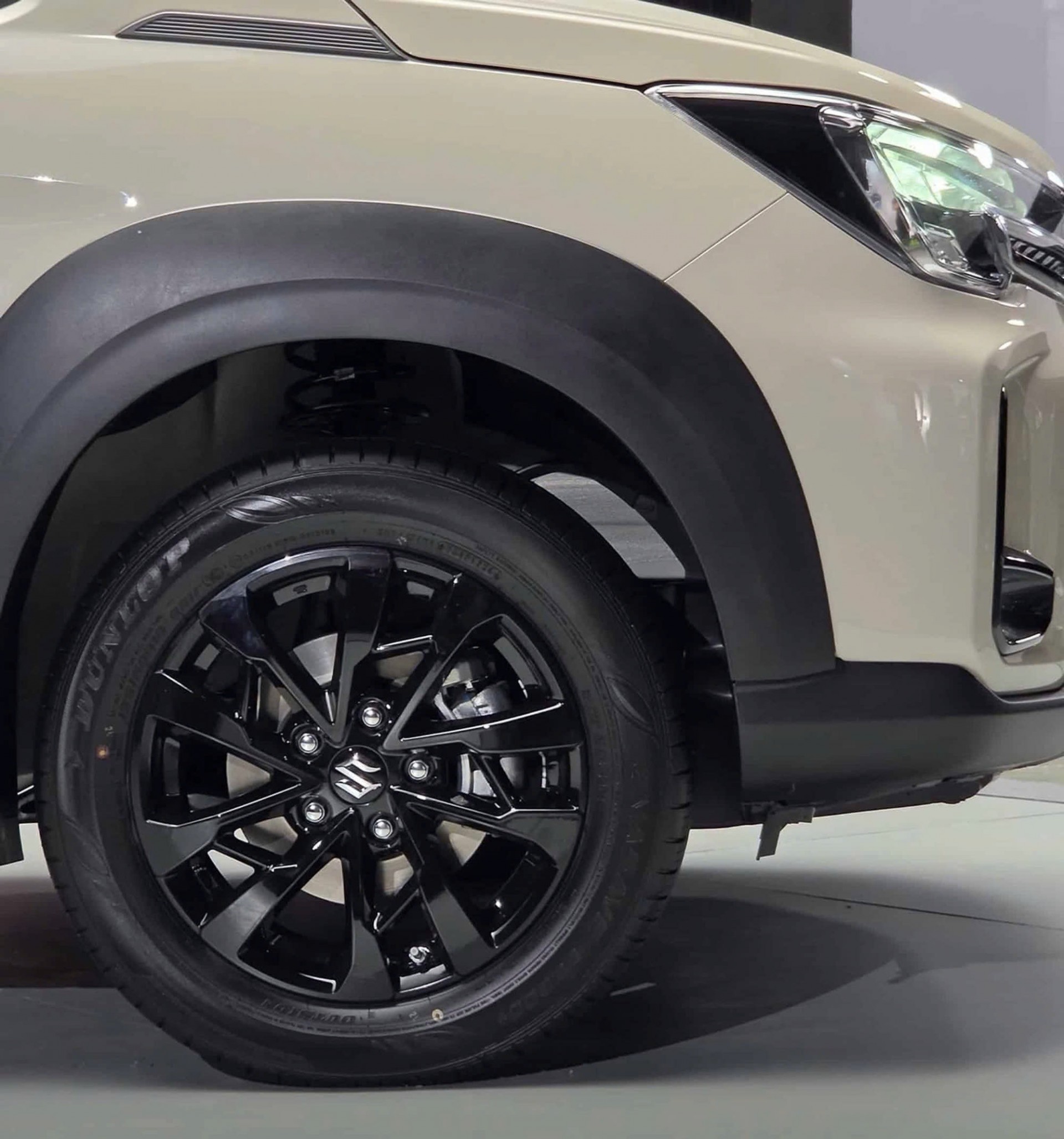 Suzuki XL7 2026 lộ diện hoàn toàn, mặt ca-lăng lớn, mâm thay đổi Suzuki XL7 2026 lộ diện hoàn toàn, mặt ca-lăng lớn, mâm thay đổi