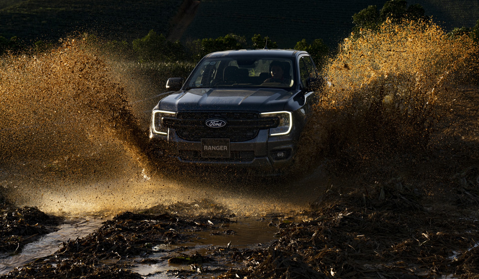 Ford Việt Nam ‘nâng tầm’ dải sản phẩm bán tải Ranger, giá bán lẻ từ 707 triệu đồng