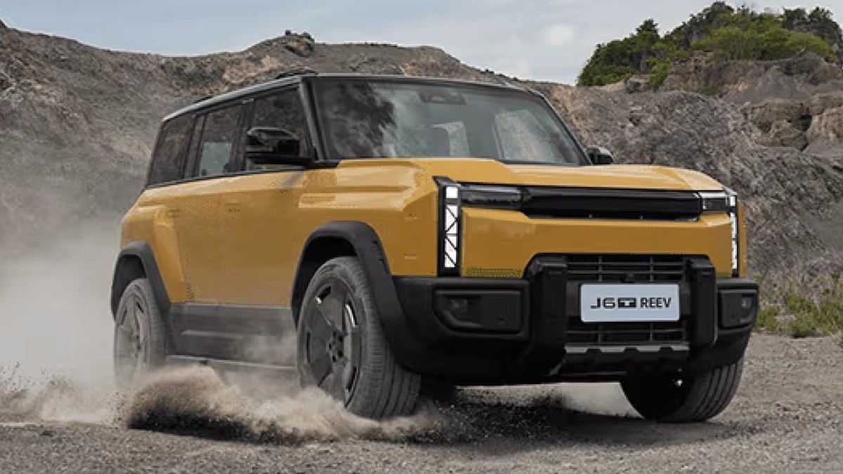 Jaecoo 6T REEV ra mắt tại Thái Lan, SUV điện chạy kết hợp 800 km với giá từ 710 triệu đồng Jaecoo 6T REEV chính thức ra mắt thị trường Thái Lan với hai phiên bản, giá khởi điểm 899.900 baht (khoảng 710,3 triệu đồng)