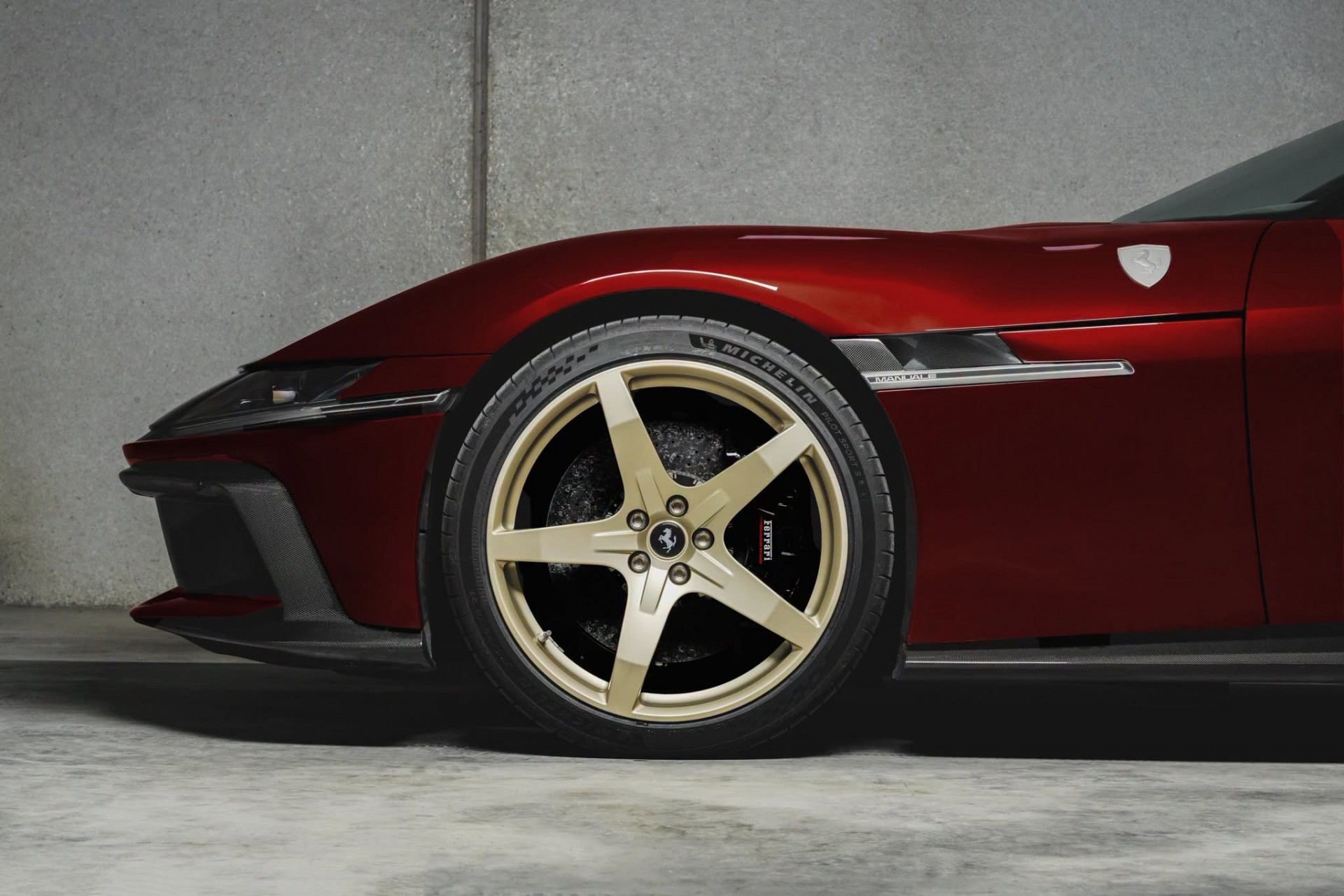 Ferrari 12Cilindri Manuale ra mắt, số sàn trở lại theo cách rất khác Ferrari 12Cilindri Manuale ra mắt, số sàn trở lại theo cách rất khác