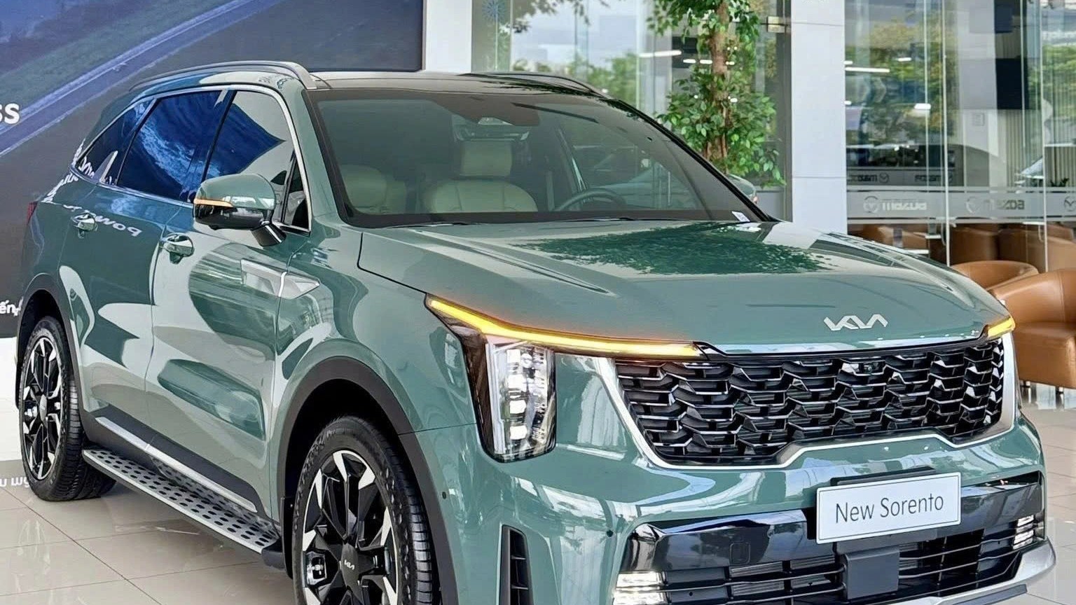 Kia Sorento giảm 90 triệu tại đại lý