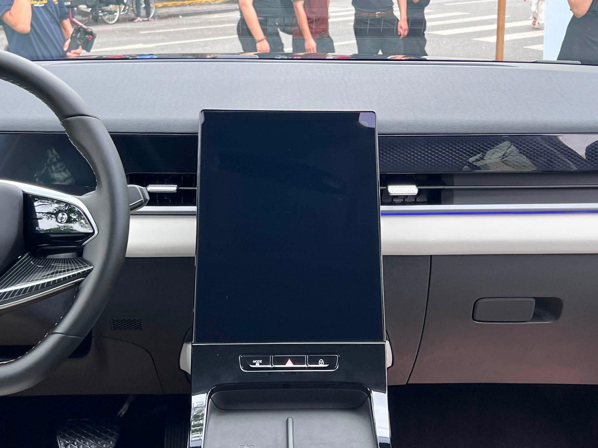 Lộ diện hình ảnh mẫu xe SUV Jaecoo J5 được trưng bày tại Việt Nam Lộ diện hình ảnh mẫu xe SUV Jaecoo J5 được trưng bày tại Việt Nam