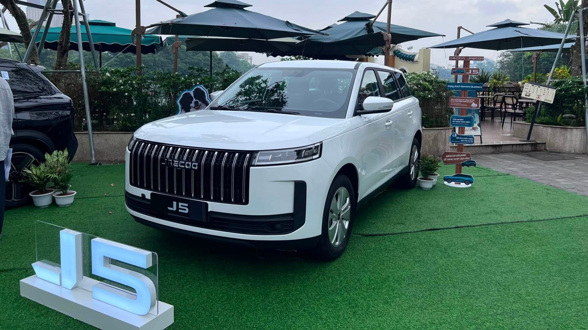 Lộ diện hình ảnh mẫu xe SUV Jaecoo J5 được trưng bày tại Việt Nam