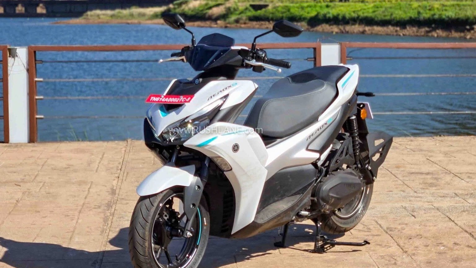Yamaha NVX bản thuần điện mở bán, đi được 117 km/sạc, giá quy đổi hơn 77 triệu